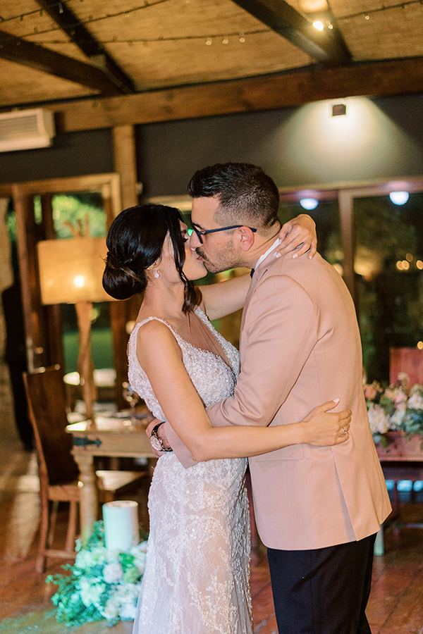 pretty-summer-wedding-athens-romantic-flair_27