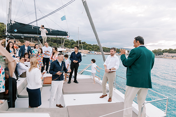 summer-wedding-boat-aegina_10