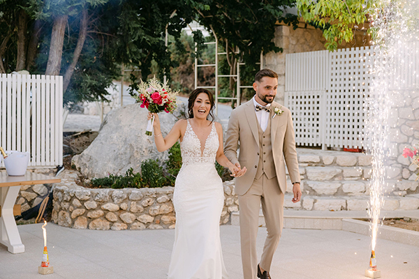 summer-wedding-kefalonia-pops-of-pink_18