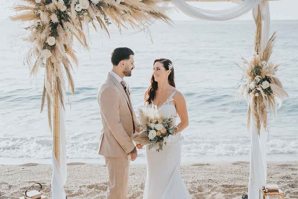 A bohemian fall wedding in Lefkada with pampas grass | Ellie & Taulant
