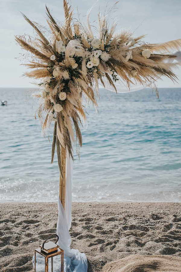 bohemian-fall-wedding-lefkada-pampas-grass_14