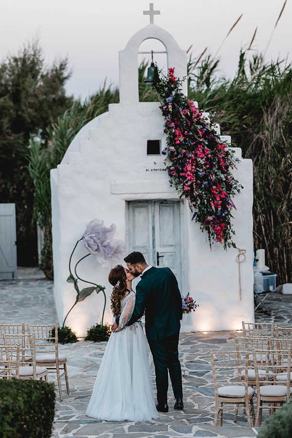 fairytale-summer-wedding-athens-colorful-blooms_03