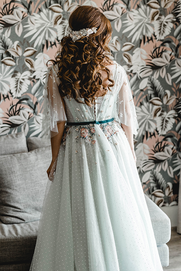 fairytale-summer-wedding-athens-colorful-blooms_06