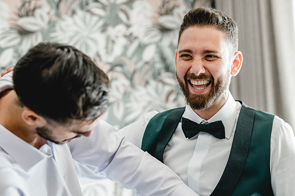 fairytale-summer-wedding-athens-colorful-blooms_08