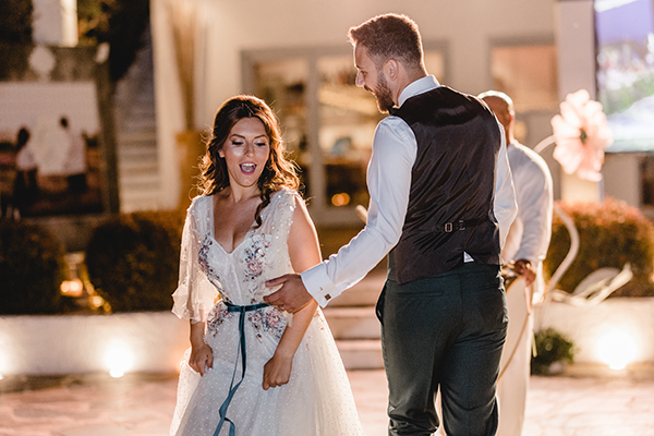 fairytale-summer-wedding-athens-colorful-blooms_27