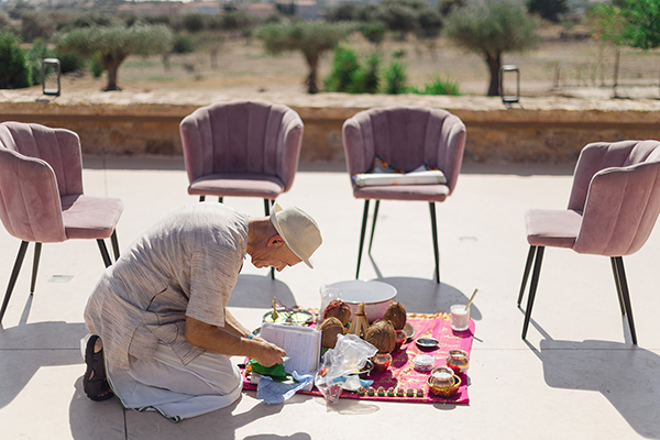 vibrant-indian-wedding-modern-vow-exchange-athens_14