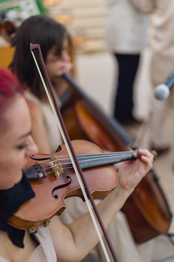 vibrant-indian-wedding-modern-vow-exchange-athens_32