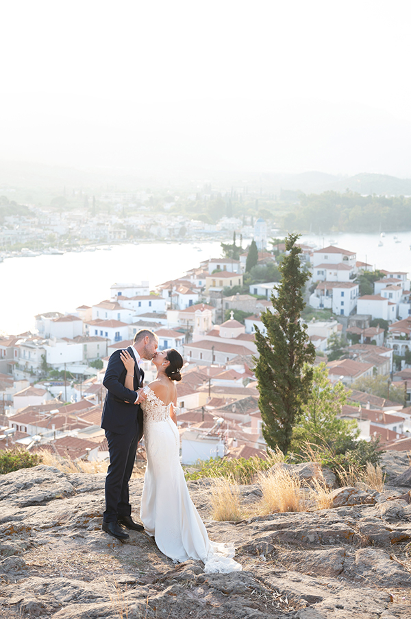 beautiful-classic-white-lush-green-wedding_02