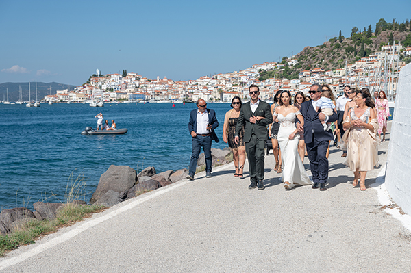 beautiful-classic-white-lush-green-wedding_13