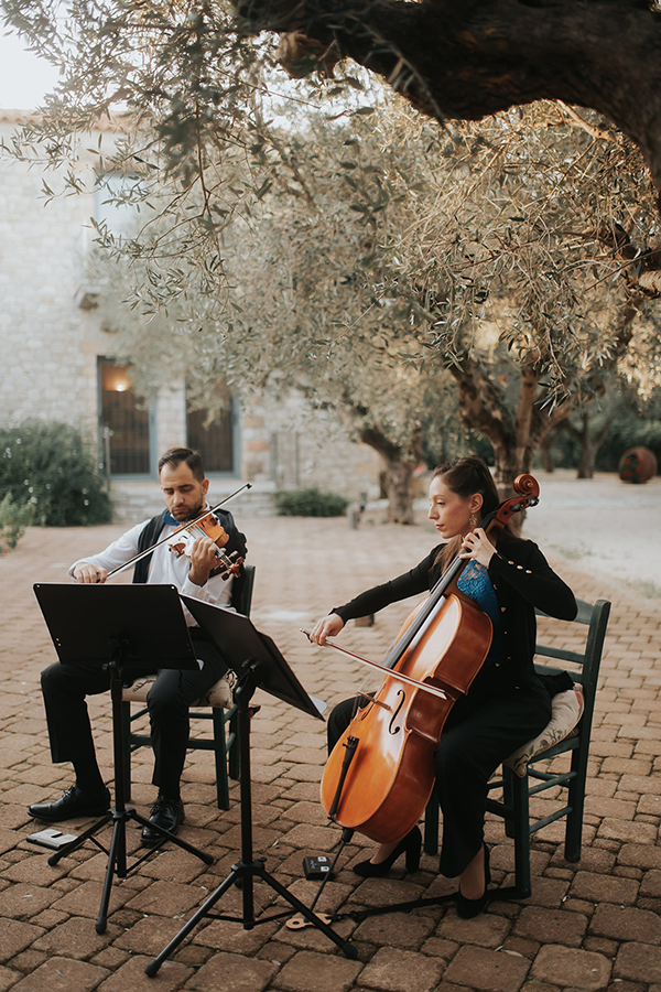 fairytale-destination-wedding-pylos-dusty-blue-florals_34