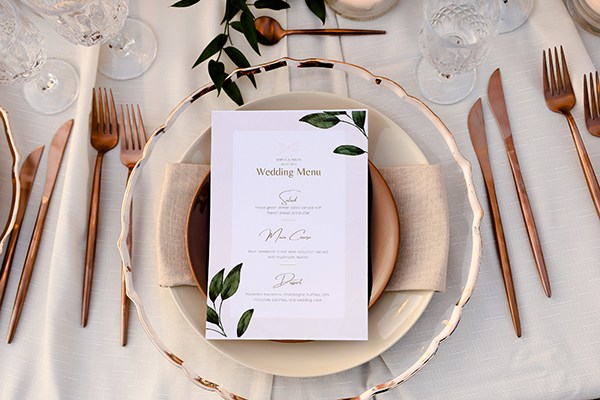 gorgeous-styled-shoot-santorini-lush-florals_23