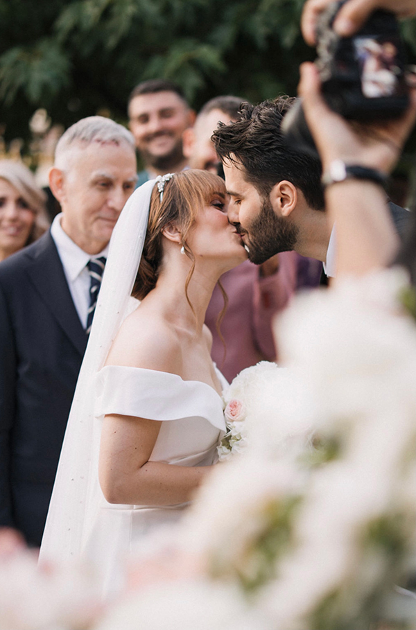 gorgeous-wedding-greece-pale-pink-color-palette_16