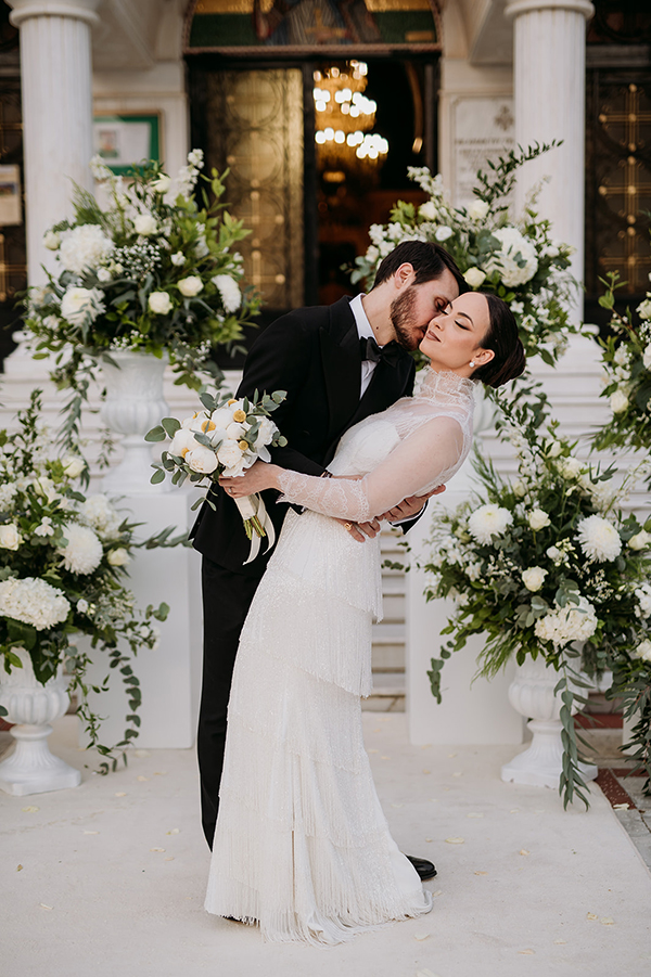 spring-wedding-greece-white-flowers_11