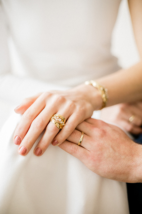 timeless-fresh-wedding-editorial-prague_07