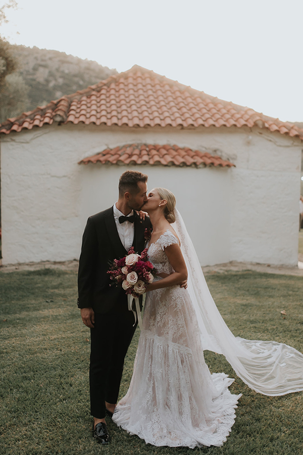 stylish-autumn-wedding-prettiest-fall-foliage_01