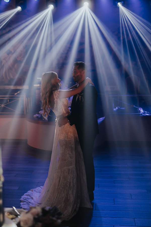 stylish-autumn-wedding-prettiest-fall-foliage_21