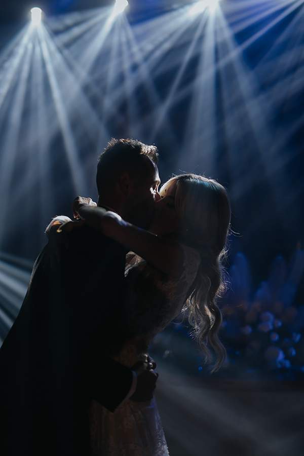 stylish-autumn-wedding-prettiest-fall-foliage_22