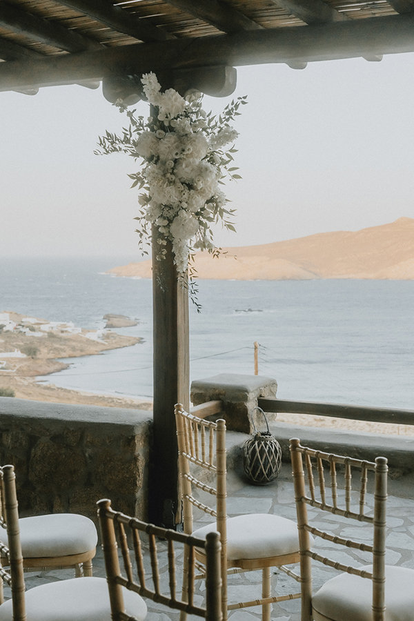 minimal-chic-wedding-in-mykonos_13