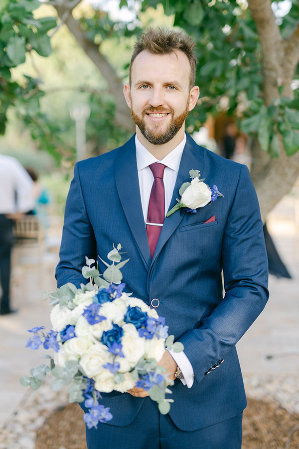 dreamy-blue-and-white-wedding-winery-greece_10
