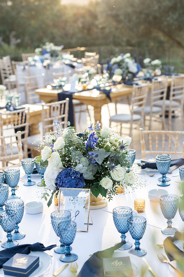 dreamy-blue-and-white-wedding-winery-greece_24