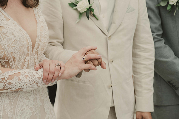 rustic-chic-wedding-mani-neutral-colors_20