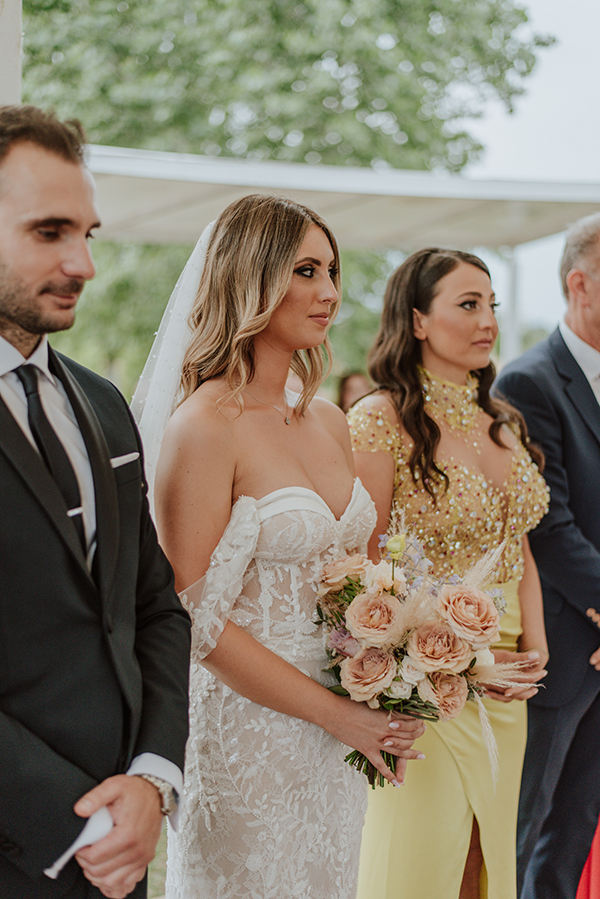 boho-wedding-romantic-details-pale-peach-florals_19