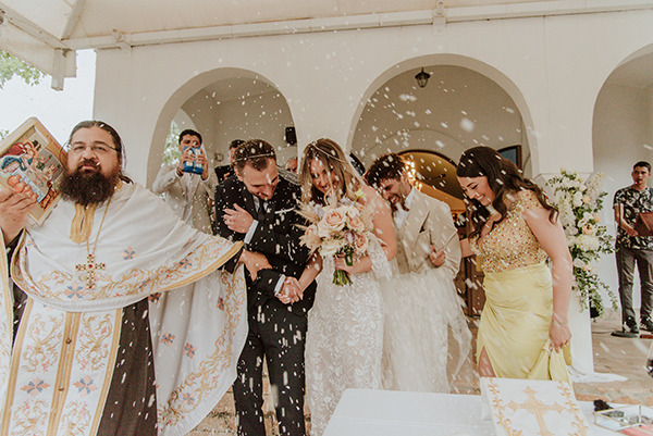 boho-wedding-romantic-details-pale-peach-florals_27