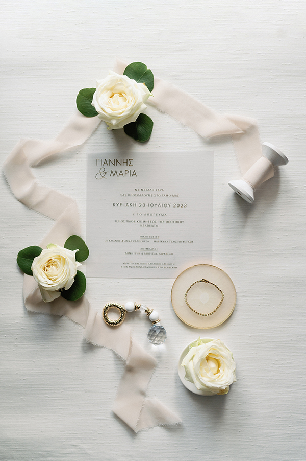 chic-wedding-white-florals-velventos-greece_05
