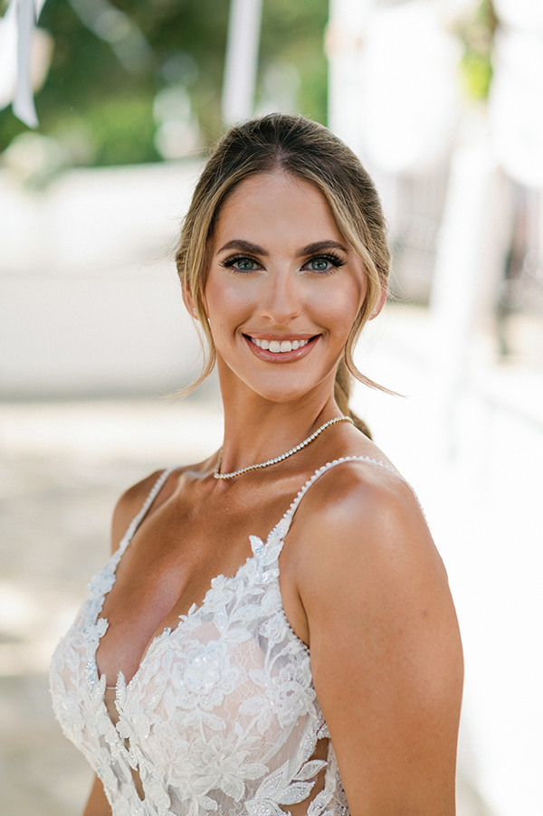 chic-wedding-white-florals-velventos-greece_08