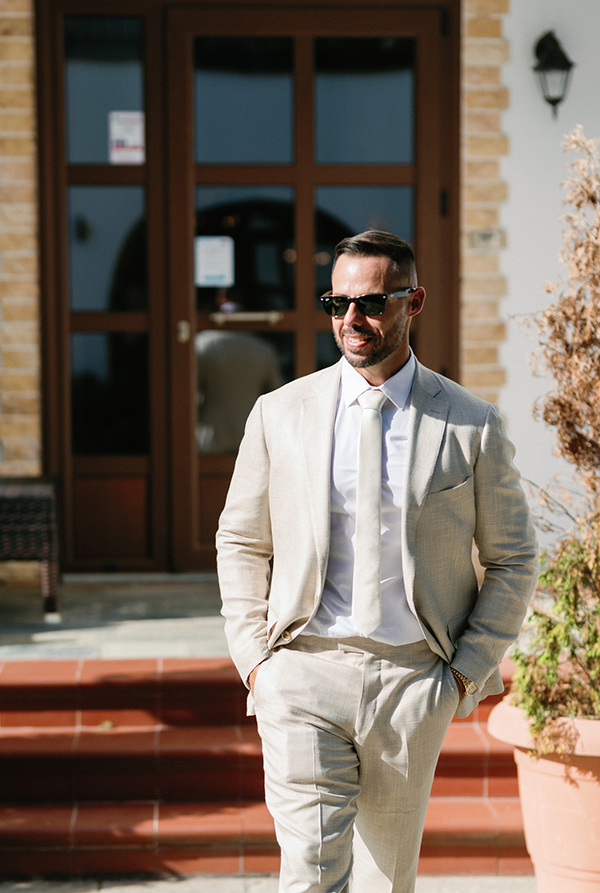 chic-wedding-white-florals-velventos-greece_09