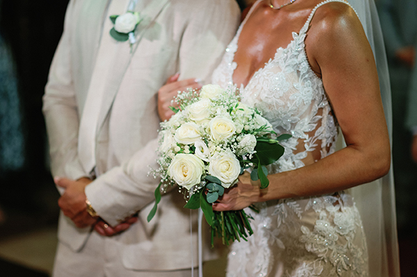chic-wedding-white-florals-velventos-greece_18