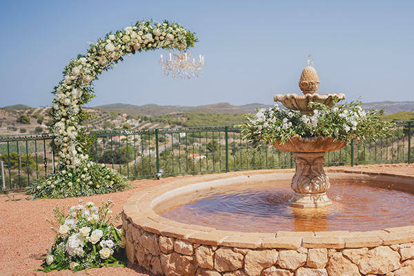 elegant-wedding-hatzi-mansion-impressive-florals_04