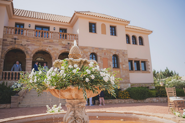 elegant-wedding-hatzi-mansion-impressive-florals_06