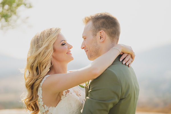 elegant-wedding-hatzi-mansion-impressive-florals_25