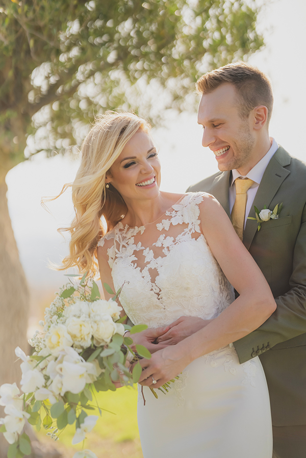 elegant-wedding-hatzi-mansion-impressive-florals_26