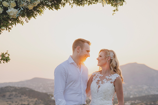 elegant-wedding-hatzi-mansion-impressive-florals_31