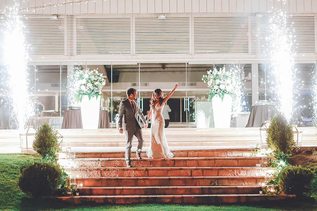 Romantic destination wedding with gorgeous florals | Mona & Mircea