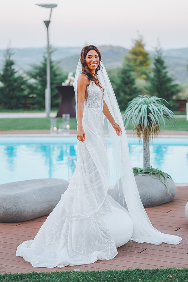 romantic-destination-wedding-gorgeous-florals_04