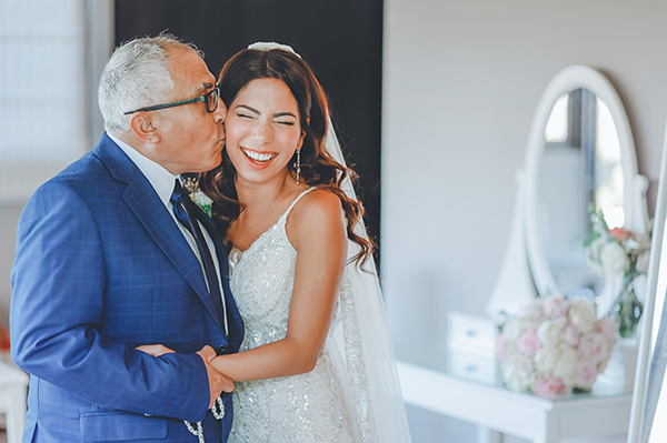 romantic-destination-wedding-gorgeous-florals_08