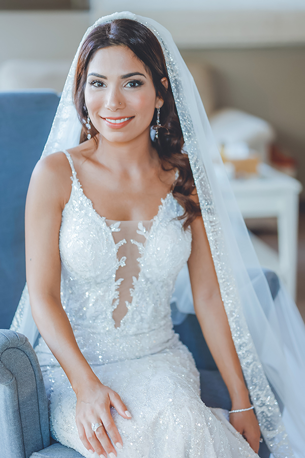 romantic-destination-wedding-gorgeous-florals_11