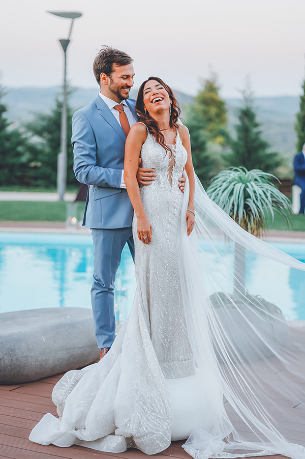 romantic-destination-wedding-gorgeous-florals_24