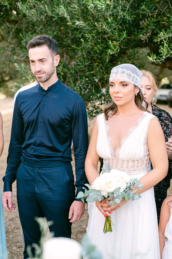 rustic-wedding-mani-lovely-details_25