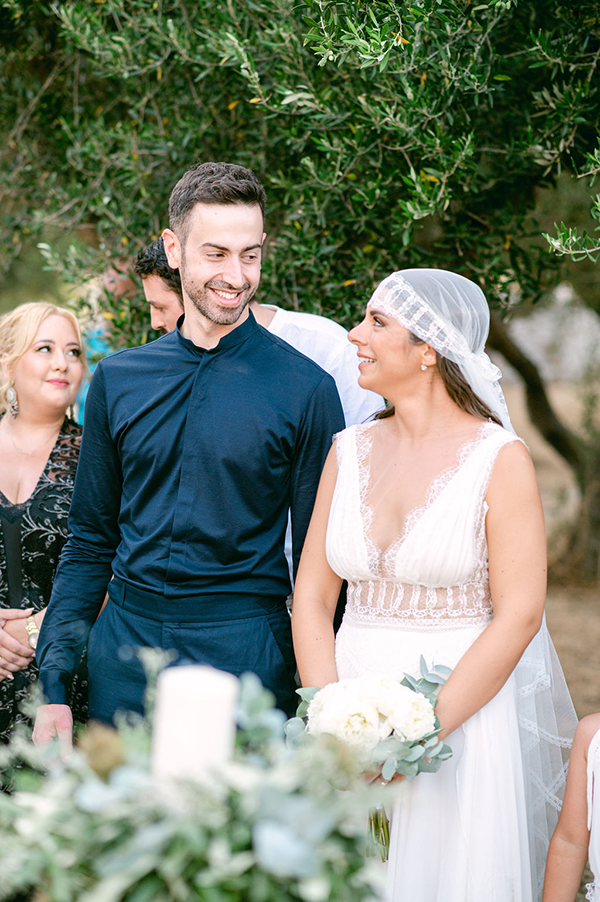 rustic-wedding-mani-lovely-details_27