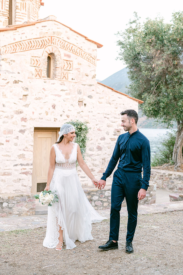 rustic-wedding-mani-lovely-details_34