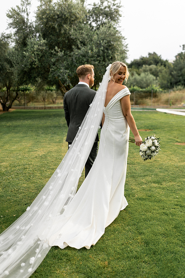 beautiful-olive-grove-wedding-crete_05
