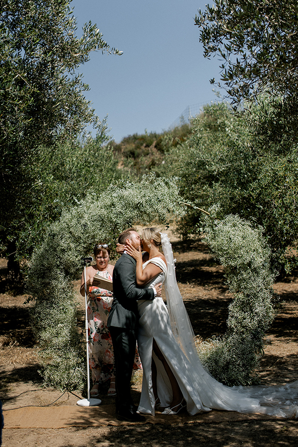 beautiful-olive-grove-wedding-crete_17