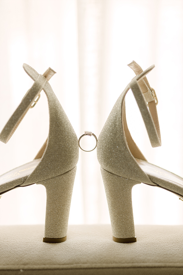 gorgeous-summer-wedding-beautiful-town-pylos_05