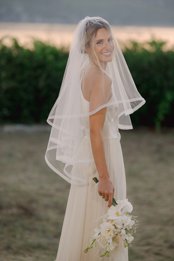 gorgeous-summer-wedding-beautiful-town-pylos_23