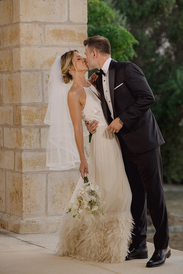 gorgeous-summer-wedding-beautiful-town-pylos_25