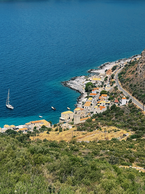 romantic-wedding-in-mani-peonies_05